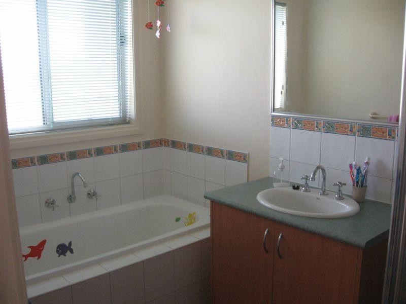 31 Siena Way, Hidden Valley VIC 3756