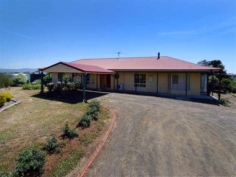 60 Clarkes Road, Kilmore VIC 3764