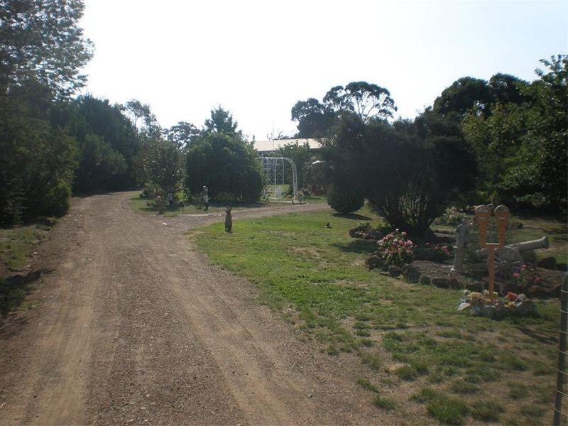 11 Cooke Drive, Pyalong VIC 3521