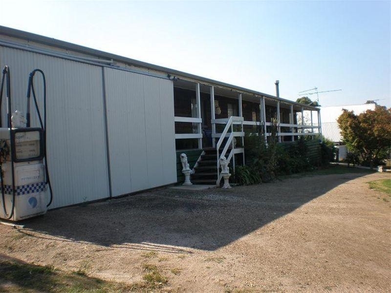 11 Cooke Drive, Pyalong VIC 3521