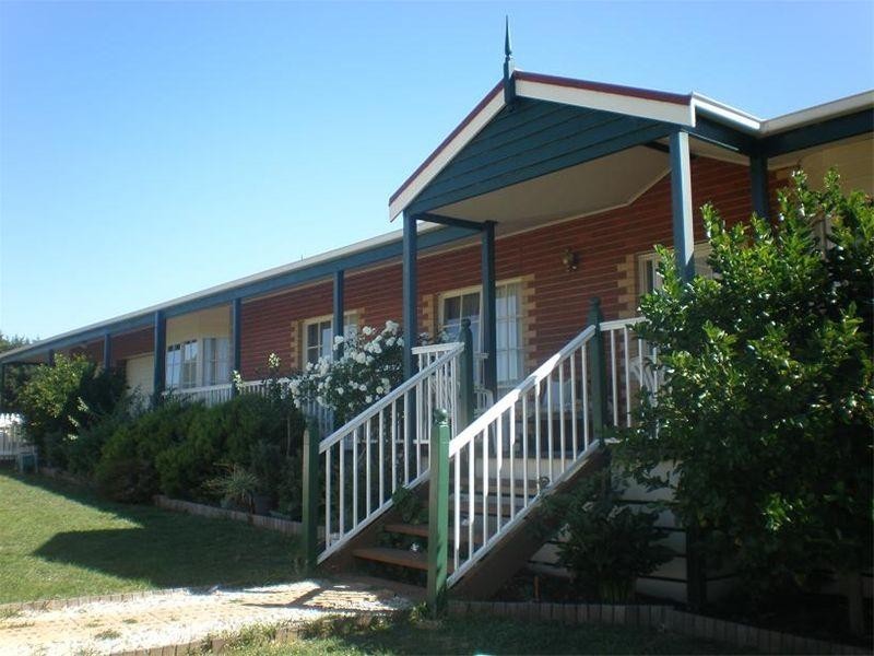 3841 Romsey Road, Darraweit Guim VIC 3756