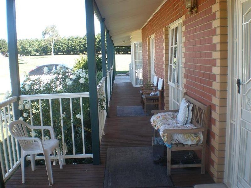 3841 Romsey Road, Darraweit Guim VIC 3756