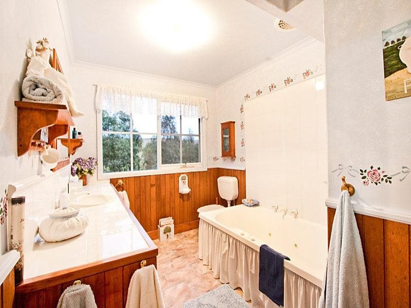 51 Glendonald Road, Darraweit Guim VIC 3756