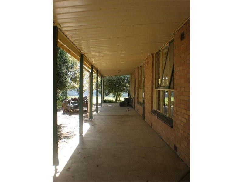 15 McIvors Road, Kilmore VIC 3764