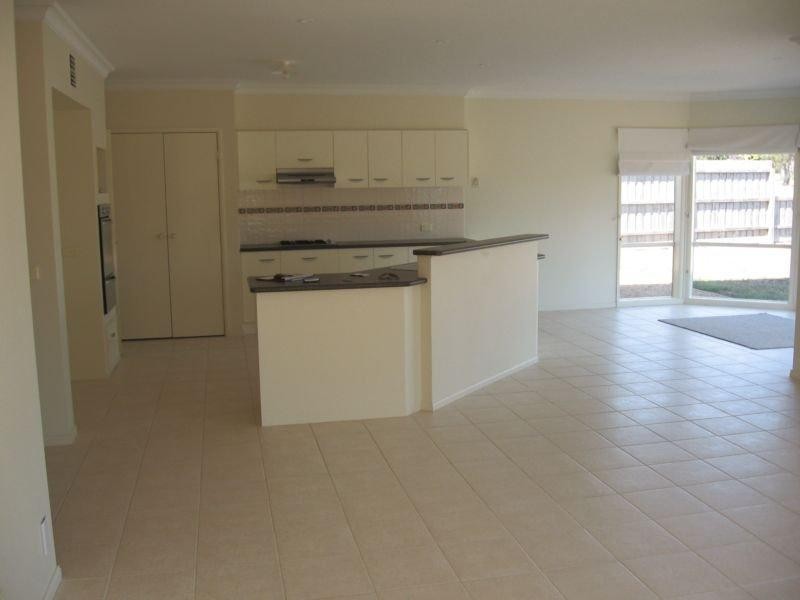 29 Augusta Way, Hidden Valley VIC 3756