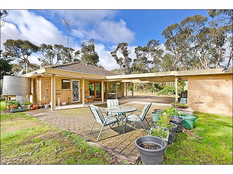 10 Range Avenue, Heathcote Junction VIC 3758