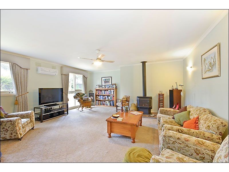 10 Range Avenue, Heathcote Junction VIC 3758