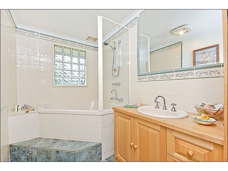 10 Range Avenue, Heathcote Junction VIC 3758