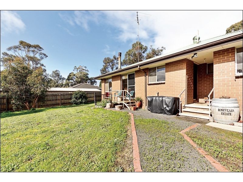 18 Affleck Street, Wandong VIC 3758