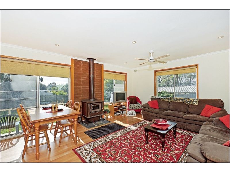 18 Affleck Street, Wandong VIC 3758