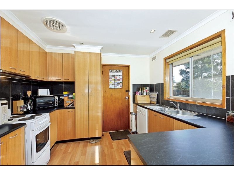 18 Affleck Street, Wandong VIC 3758