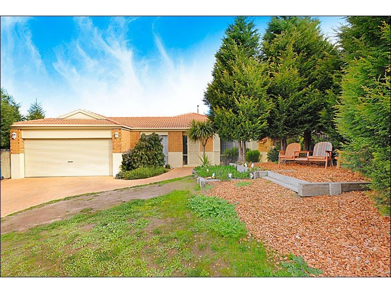 43 Roulston Way, Wallan VIC 3756