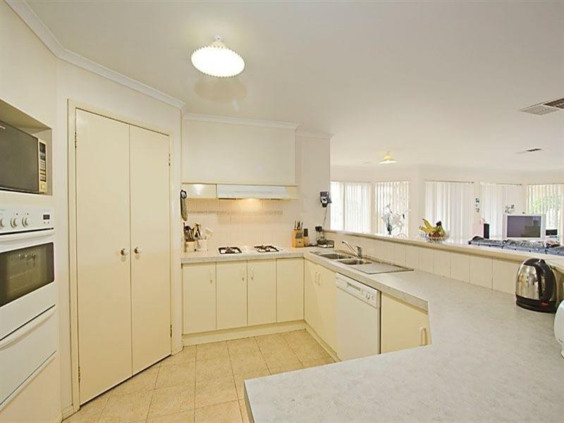 43 Roulston Way, Wallan VIC 3756