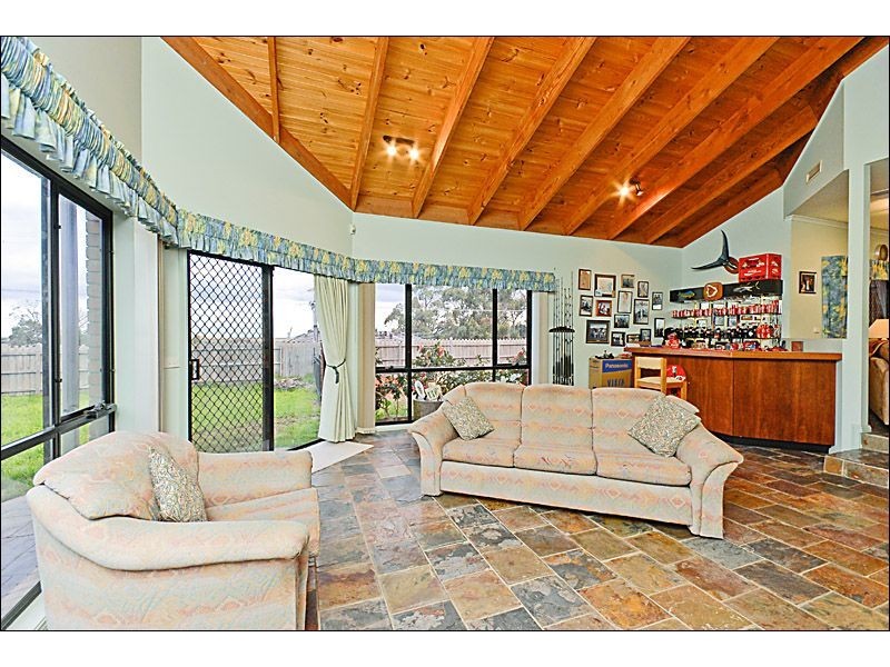 2 Roulston Way, Wallan VIC 3756