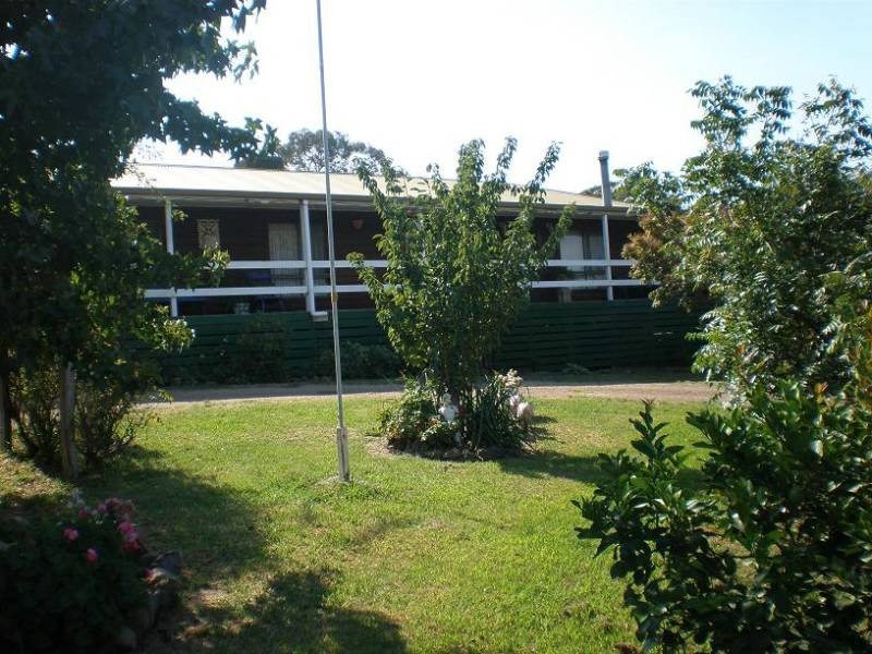 11 Cooke Drive, Pyalong VIC 3521