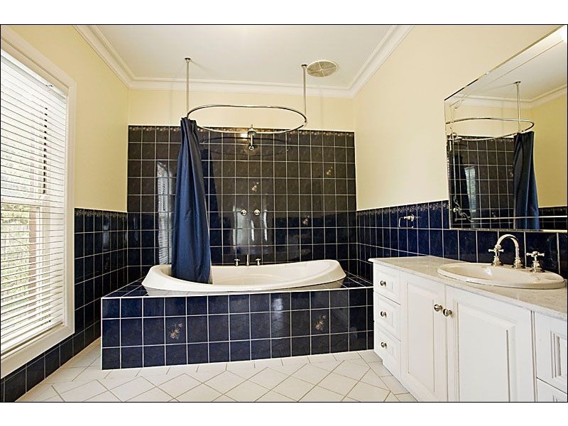 9 Moore Court, Kilmore VIC 3764