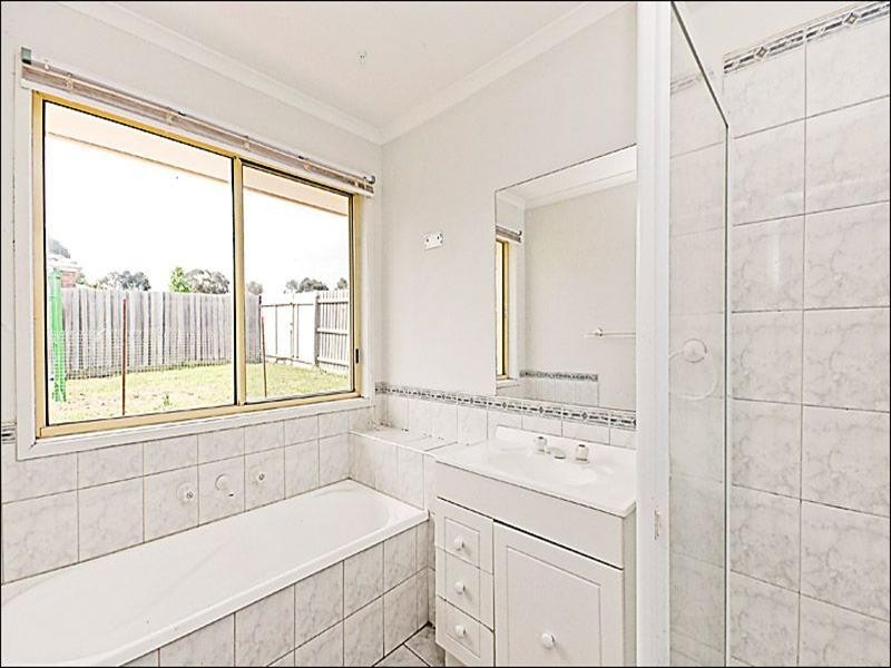 9 Osborne Way, Wallan VIC 3756