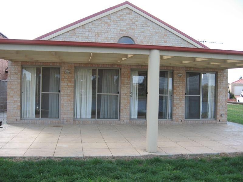 29 Lakeside Drive, Hidden Valley VIC 3756