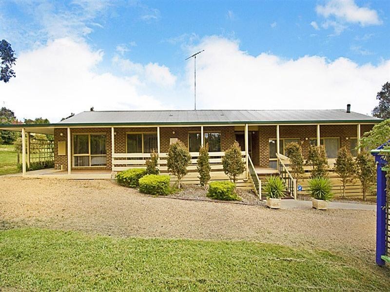 2 Kooralinga Drive, Wandong VIC 3758