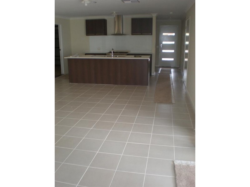 17 Almond Avenue, Wallan VIC 3756