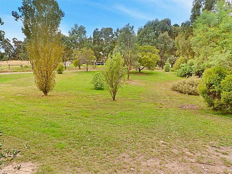 6 Cathery Court, Pyalong VIC 3521