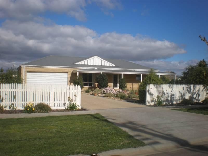 54 Tootle Street, Kilmore VIC 3764