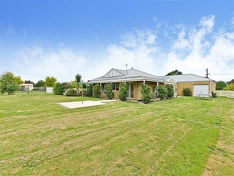 54 Tootle Street, Kilmore VIC 3764