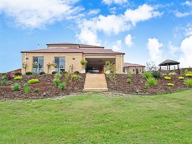 10 Siena Ridge, Hidden Valley VIC 3756