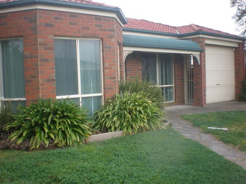 1015 Raglan Street, Wallan VIC 3756