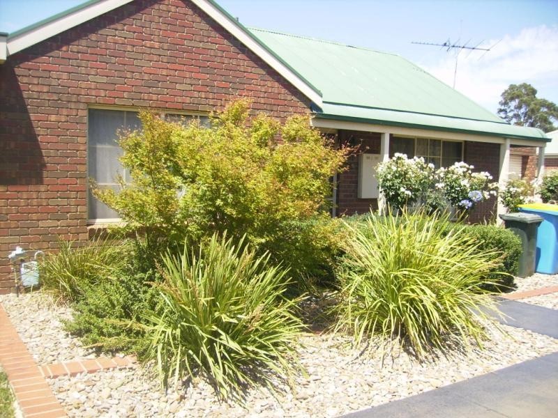 2 129 High Street, Wallan VIC 3756
