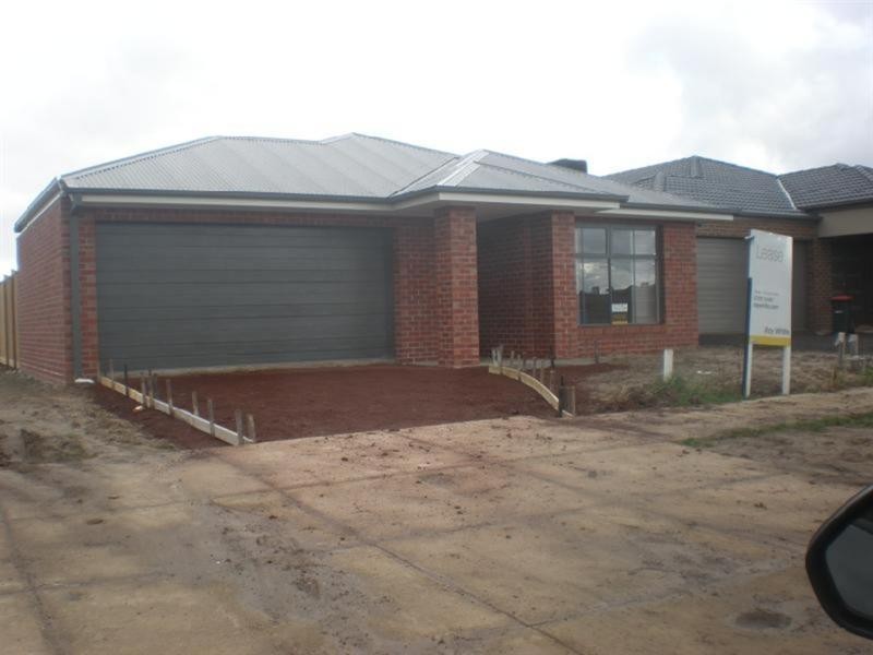 8 Buckland Hill Drive, Wallan VIC 3756