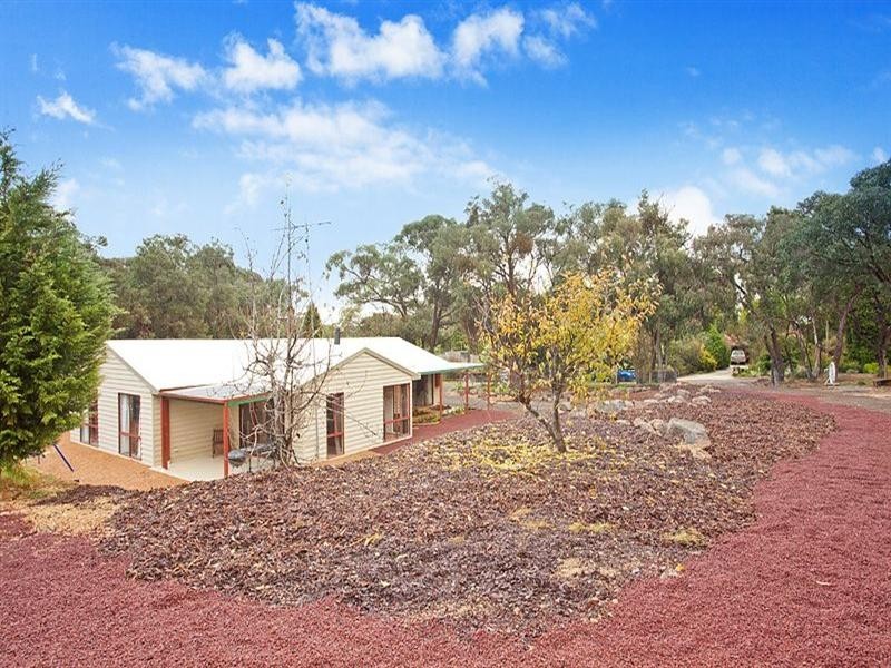 18 Eucalypt Road, Heathcote Junction VIC 3758