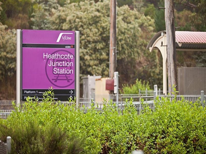 18 Eucalypt Road, Heathcote Junction VIC 3758