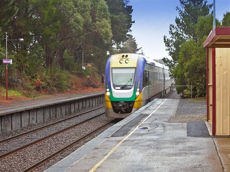 18 Eucalypt Road, Heathcote Junction VIC 3758