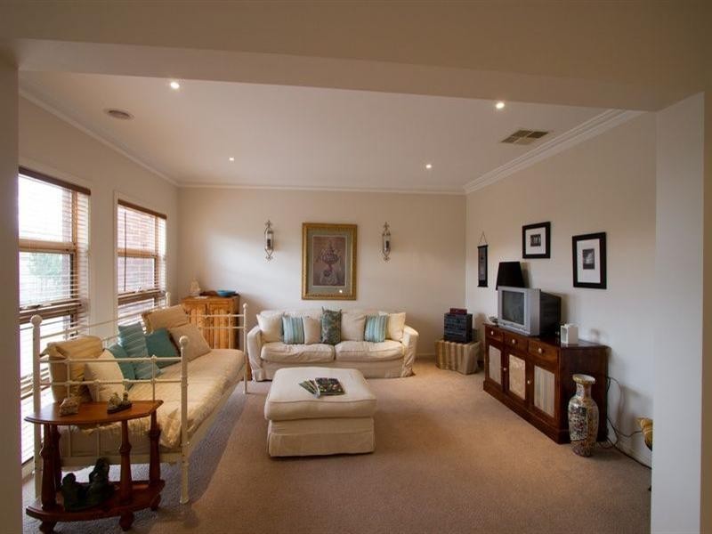 28 The Strand, Sunbury VIC 3429