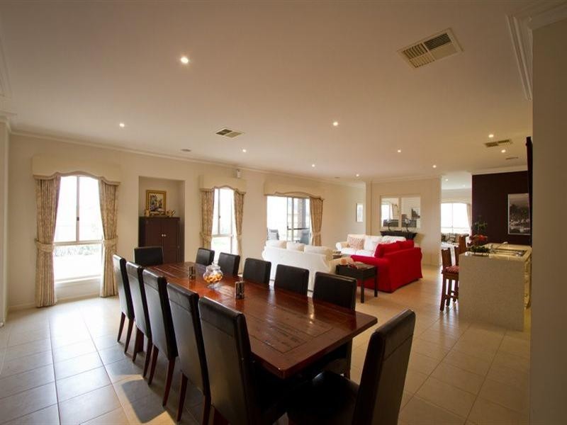 28 The Strand, Sunbury VIC 3429