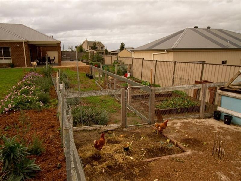 28 The Strand, Sunbury VIC 3429