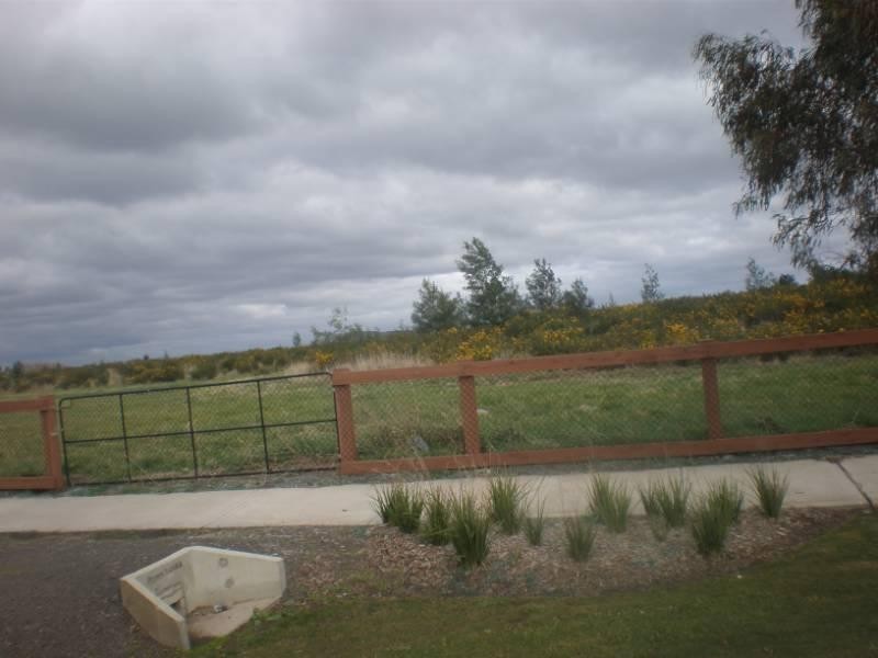 16 Lithgow Street, Beveridge VIC 3753