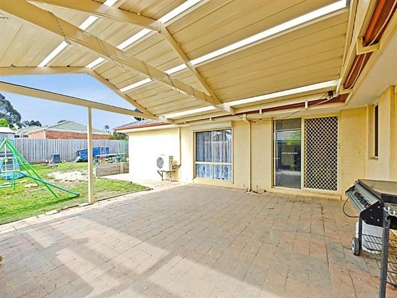9 Osborne Way, Wallan VIC 3756