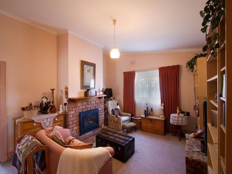 52 Dunsford, Lancefield VIC 3435