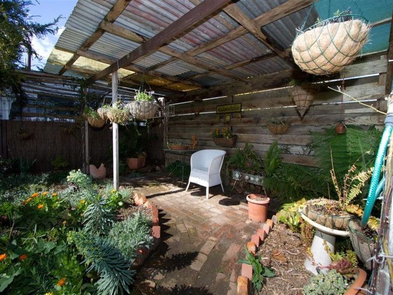 52 Dunsford, Lancefield VIC 3435