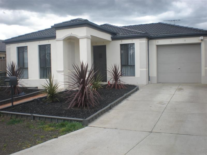 18 Laffy Street, Wallan VIC 3756