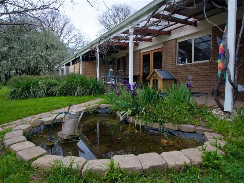 36 Dundas Street, Lancefield VIC 3435