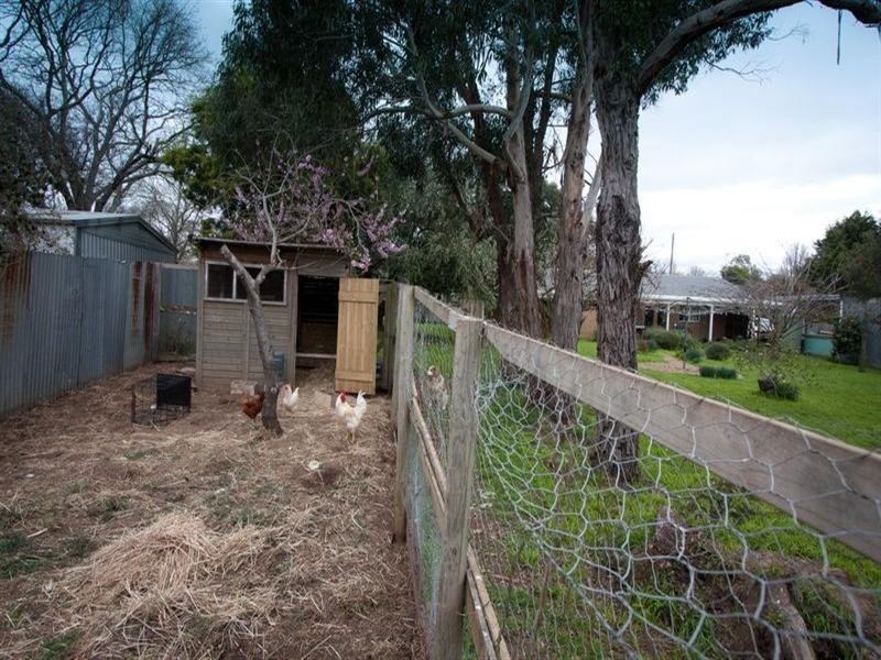 36 Dundas Street, Lancefield VIC 3435