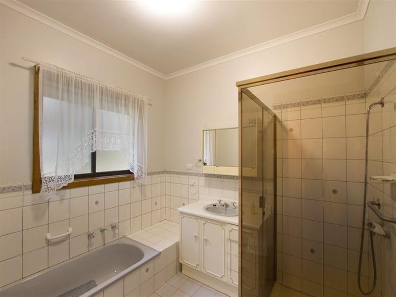 1 Wrixon Street, Romsey VIC 3434