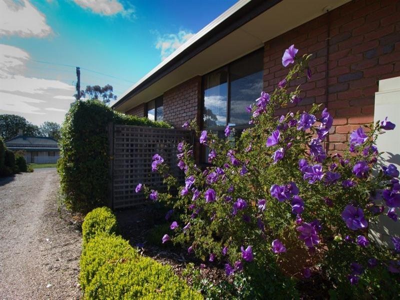 1 Wrixon Street, Romsey VIC 3434
