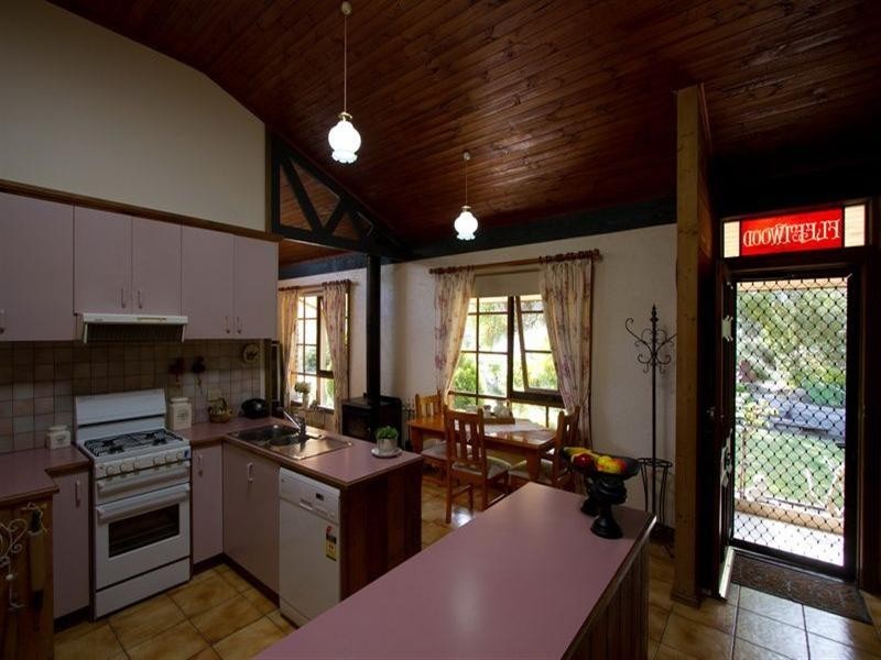 11 Bourke Street, Pyalong VIC 3521