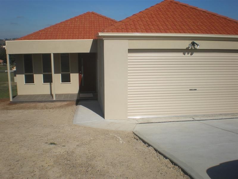 57 Siena Way, Hidden Valley VIC 3756
