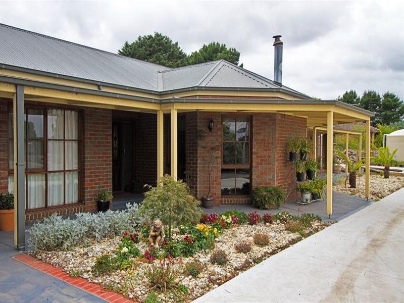 2 DARRAWEIT Road, Wallan VIC 3756