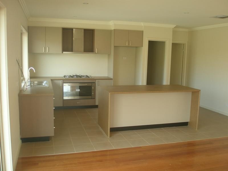 7 The Outlook, Hidden Valley VIC 3756
